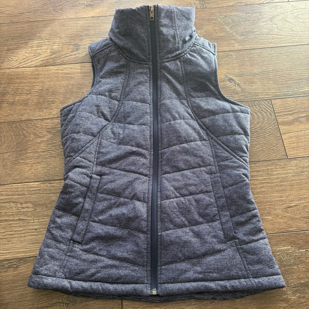 The North Face TNF Navy Striped Zip Puffer Vest Women's Size Small RN61661